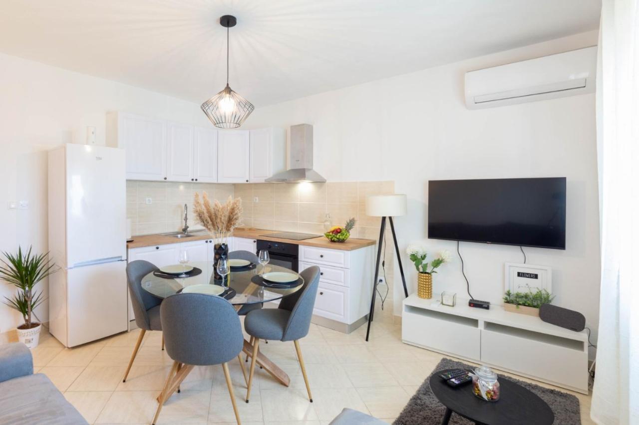 Apartman BILI Solin Bagian luar foto